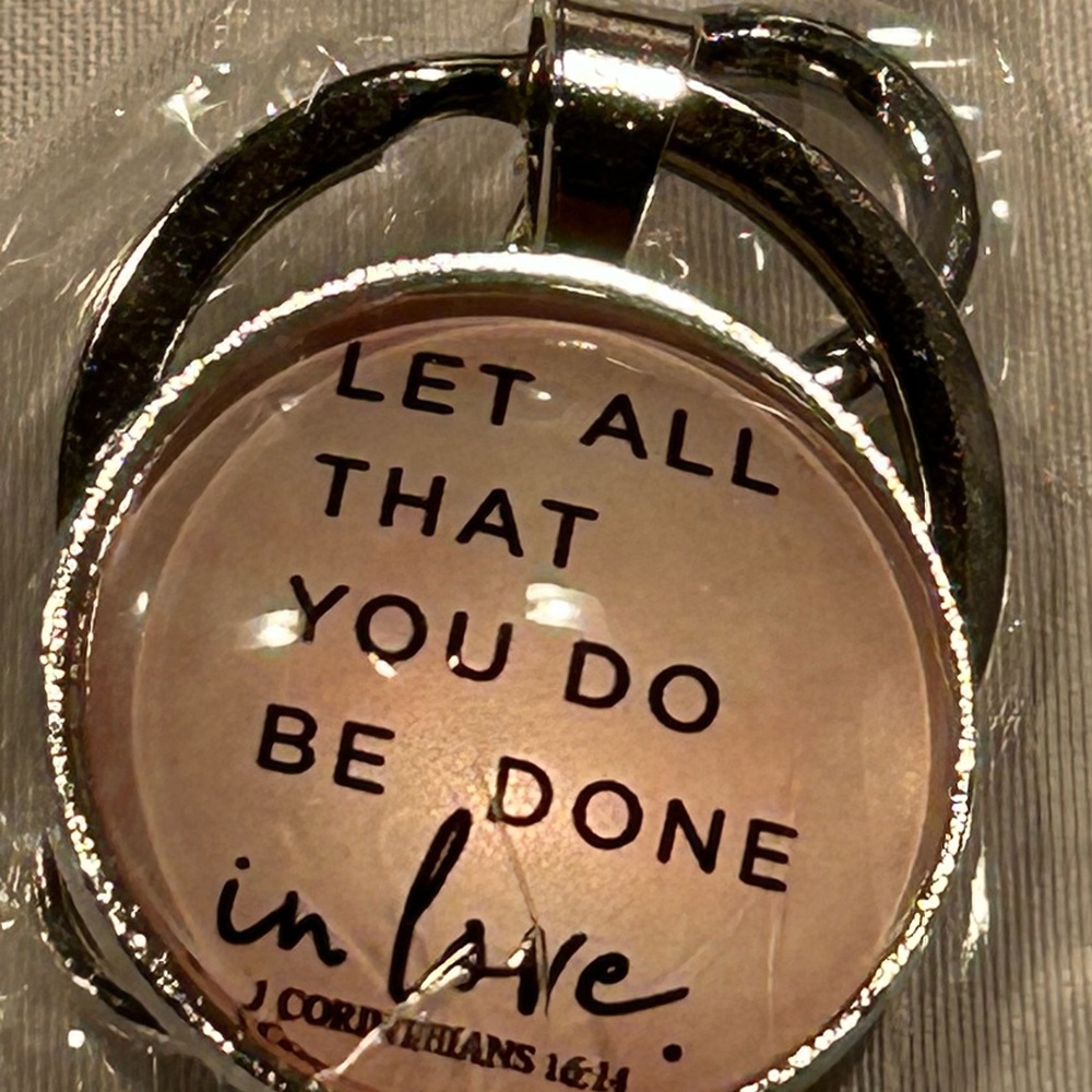 NWT Fumete Inspirational Christian Bible Verse Peach & Silver Keychain 1Cor16:14